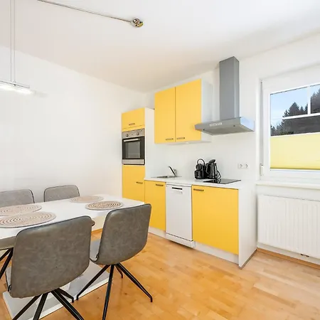 Peak Access - By Mynests Apartment *