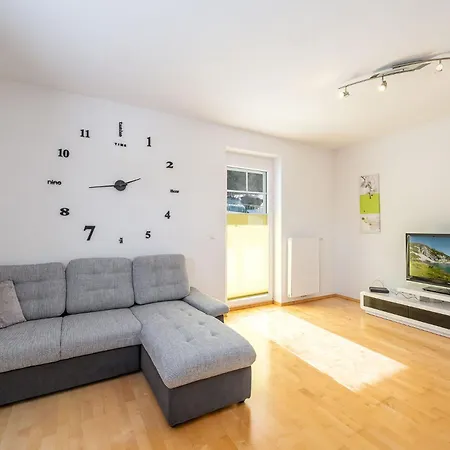 Peak Access - By Mynests Apartment