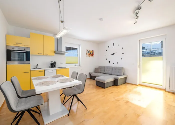 Peak Access - By Mynests Apartment *